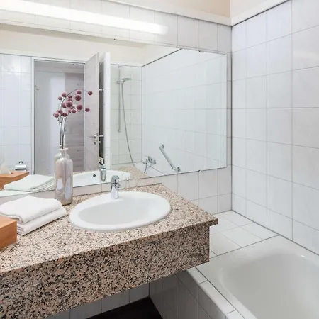 Western Hotel 4*