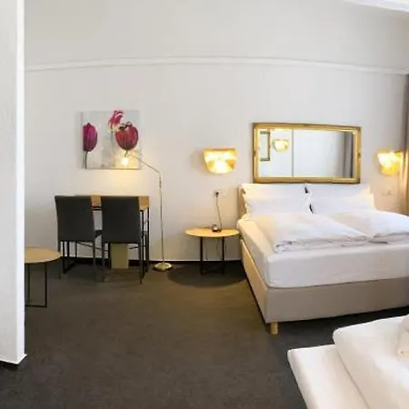 Western Hotel 4*