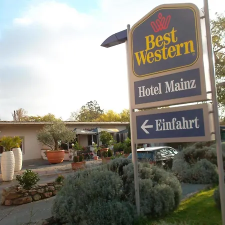 Western 4*